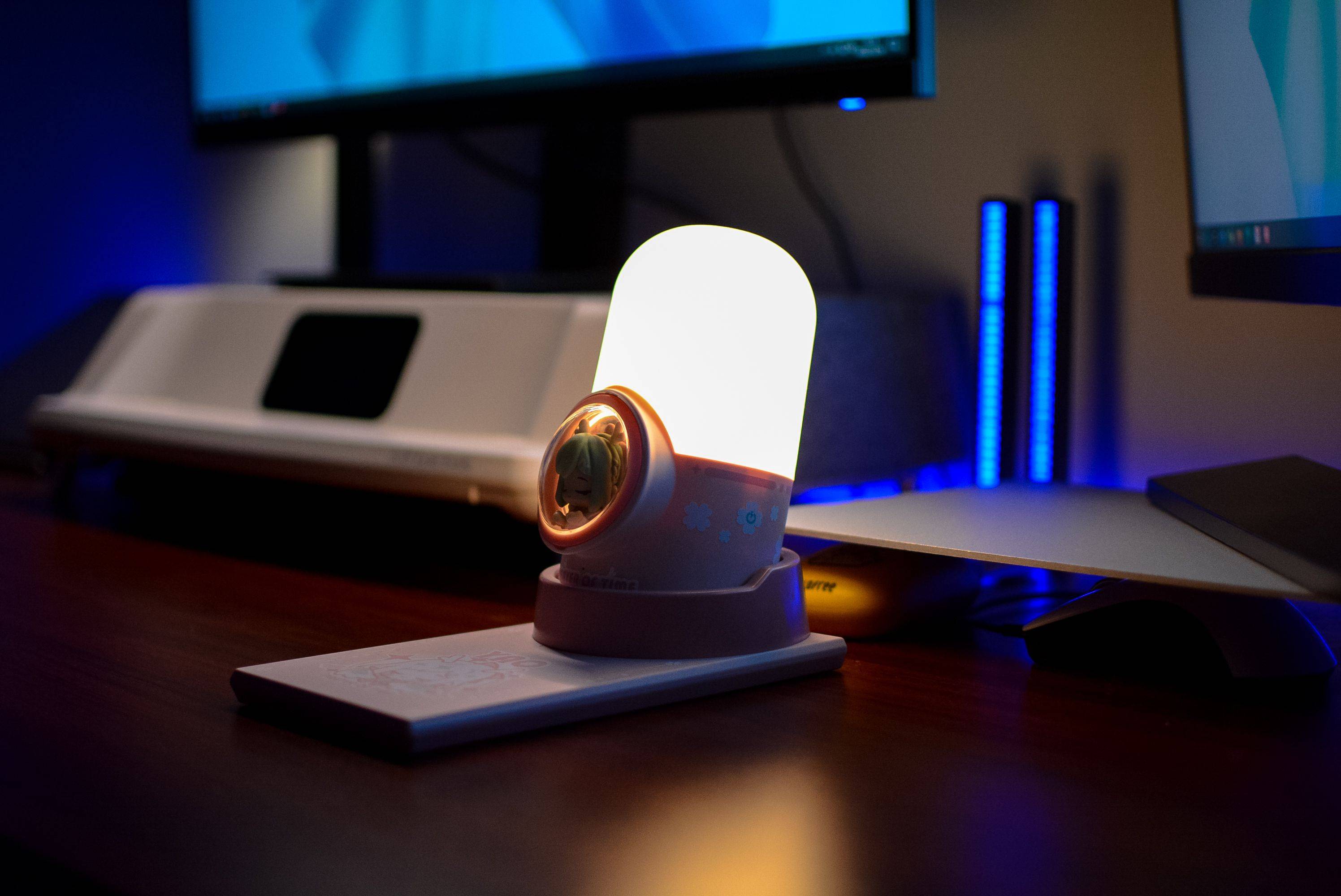 不联网才是真智能？黄油猫声控夜灯评测 时之祈愿瑶，还有无线充电